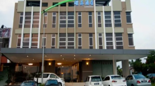 S Bee Hotel Hotels in Tampoi