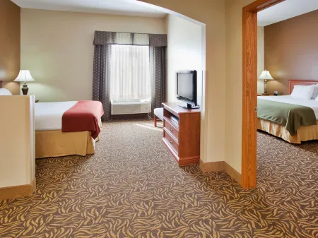 Holiday Inn Express & Suites Columbus Отели в г. Platte County