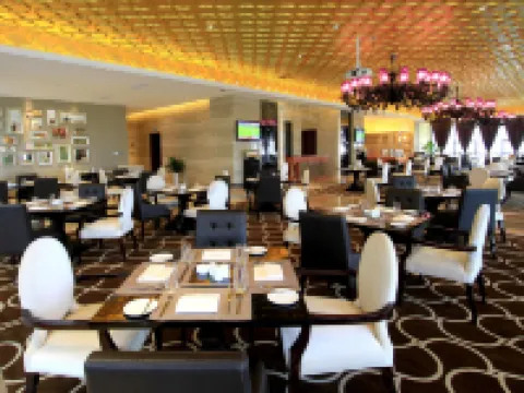 Zhong Lian Yuehai International Hotel Hotels in Zhangjiagang