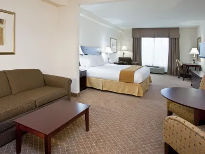 Holiday Inn Express & Suites Rochester Webster Hotels in Penfield