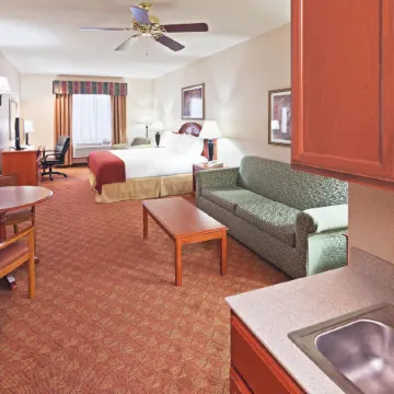 Holiday Inn Express & Suites ABILENE by IHG