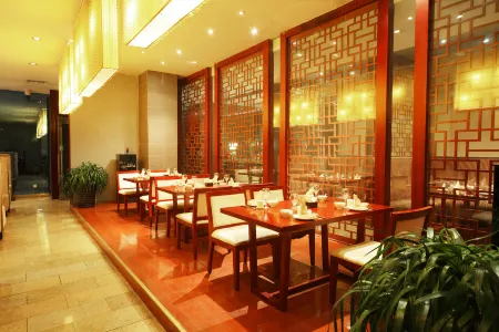 Penglai Huaxi Hotel Отели рядом с достопримечательностью «Haishi Park»