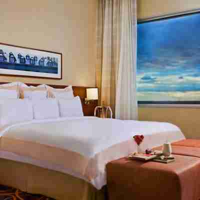 Montreal Airport Marriott in-Terminal Hotel Rooms