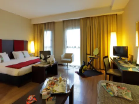 โรงแรม Holiday Inn Turin Corso Francia บาย IHG โรงแรมในทูริน