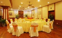 Kangle Garden Resort Wanning Отели в г. Ваннинг