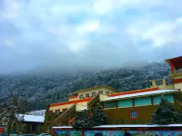 Huaying Mountain Hotel