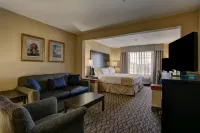 Holiday Inn & Suites Milwaukee Airport