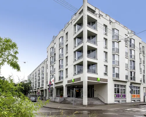 斯圖加特巴特康斯達特 Premier Inn 酒店 鄰近內卡公園的酒店