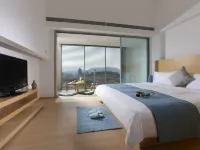Hotel Double One Hotels near MRT Guandu Station
