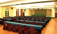 Tianju Caohai Holiday Hotel Hotels in Weining