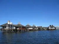 Dragon Inn Floating Resort Semporna