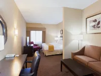 Holiday Inn Express & Suites Ashtabula-Geneva Hotels in Ashtabula