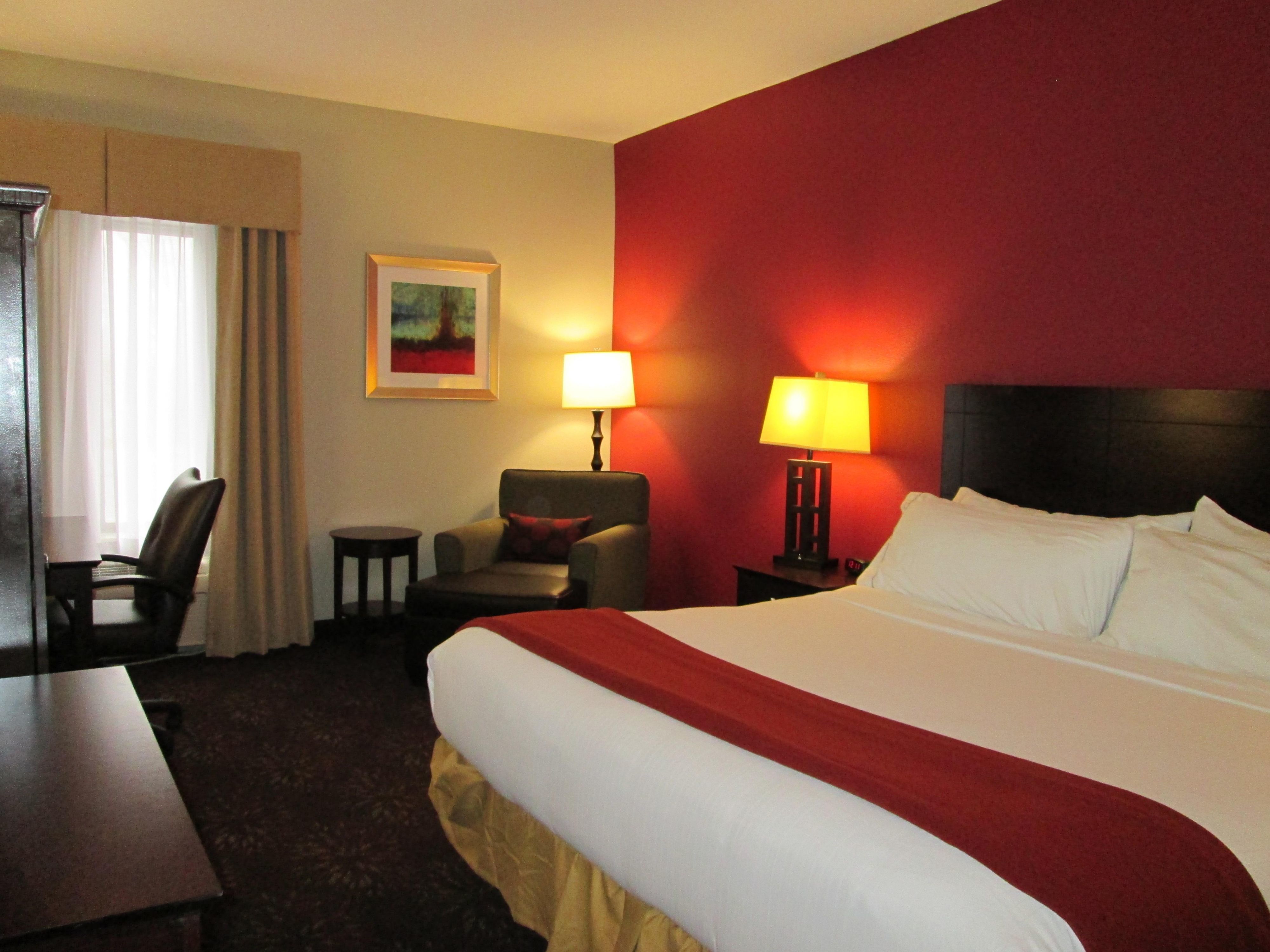 Holiday Inn Express Cloverdale - Greencastle, an Ihg Hotel