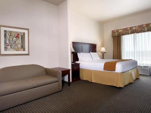 Holiday Inn Express & Suites Hearne