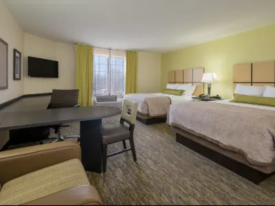 Candlewood Suites Midwest City Hotels in Del City