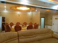 Oriental Crown Holiday Hotel - breakfast
