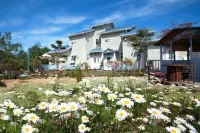 Pyeongchang Edelweiss Pension Hotels near Daegwallyeong Sky Ranch