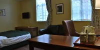 Le Tour Traveler's Rest Youth Hostel - Deluxe Double Room