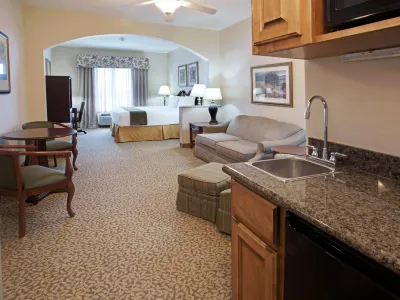 Holiday Inn Express & Suites Conroe I-45 North Hotels in Montgomery County