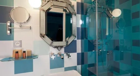 Hôtel Crayon Отели рядом со станцией Железнодорожная станция Парижа Гаре де Лион