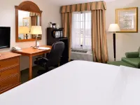 Holiday Inn Express & Suites MADISON by IHG Hotels in Madison Township