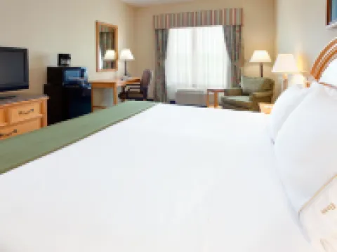 Holiday Inn Express & Suites WATERTOWN-THOUSAND ISLANDS by IHG Hotels in Jefferson County