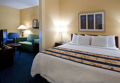SpringHill Suites Savannah Midtown Hotels near Phantom Fireworks of Savannah