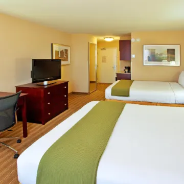 Holiday Inn Express & Suites FRESNO (RIVER PARK) HWY 41 by IHG