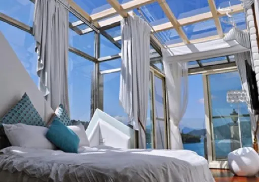 Shuian Lakeside Hotel