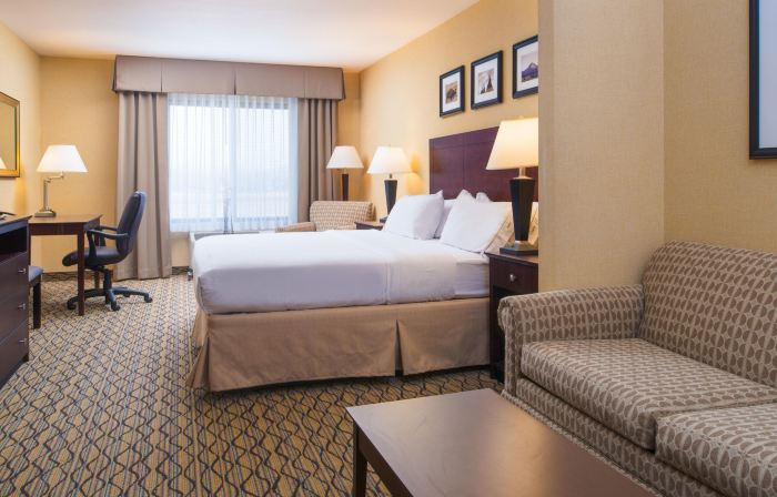Glacier Peaks Hotel