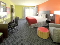 Holiday Inn Dallas - Garland 갈런드 호텔