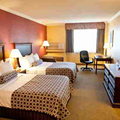 Crowne Plaza EDISON by IHG Rooms
