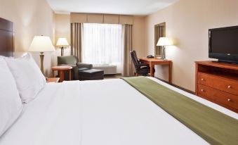 Holiday Inn Express & Suites Howell