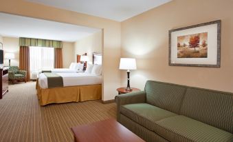 Holiday Inn Express & Suites Portland