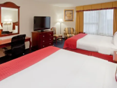 Wyndham Houston Hobby Airport Hotels near William P. Hobby Airport