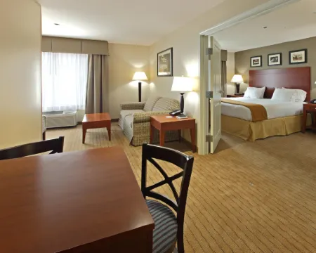 Holiday Inn Express & Suites Searcy by IHG Hoteles en Searcy