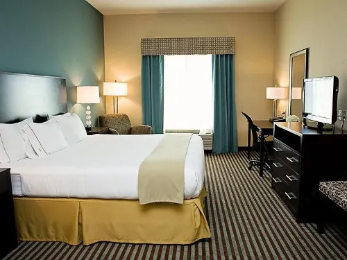 Holiday Inn Express & Suites Youngstown West - Austintown Отели в г. Найлс