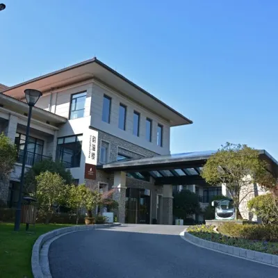 Weisheng Xiangyi Resort (Yunyi Building) Hotels near China Bamboo Expo Park