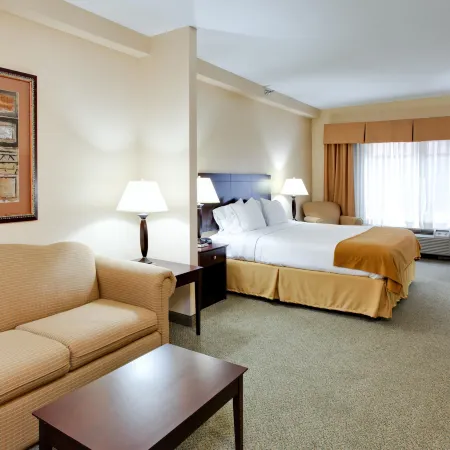 Holiday Inn Express & Suites ATHENS by IHG
