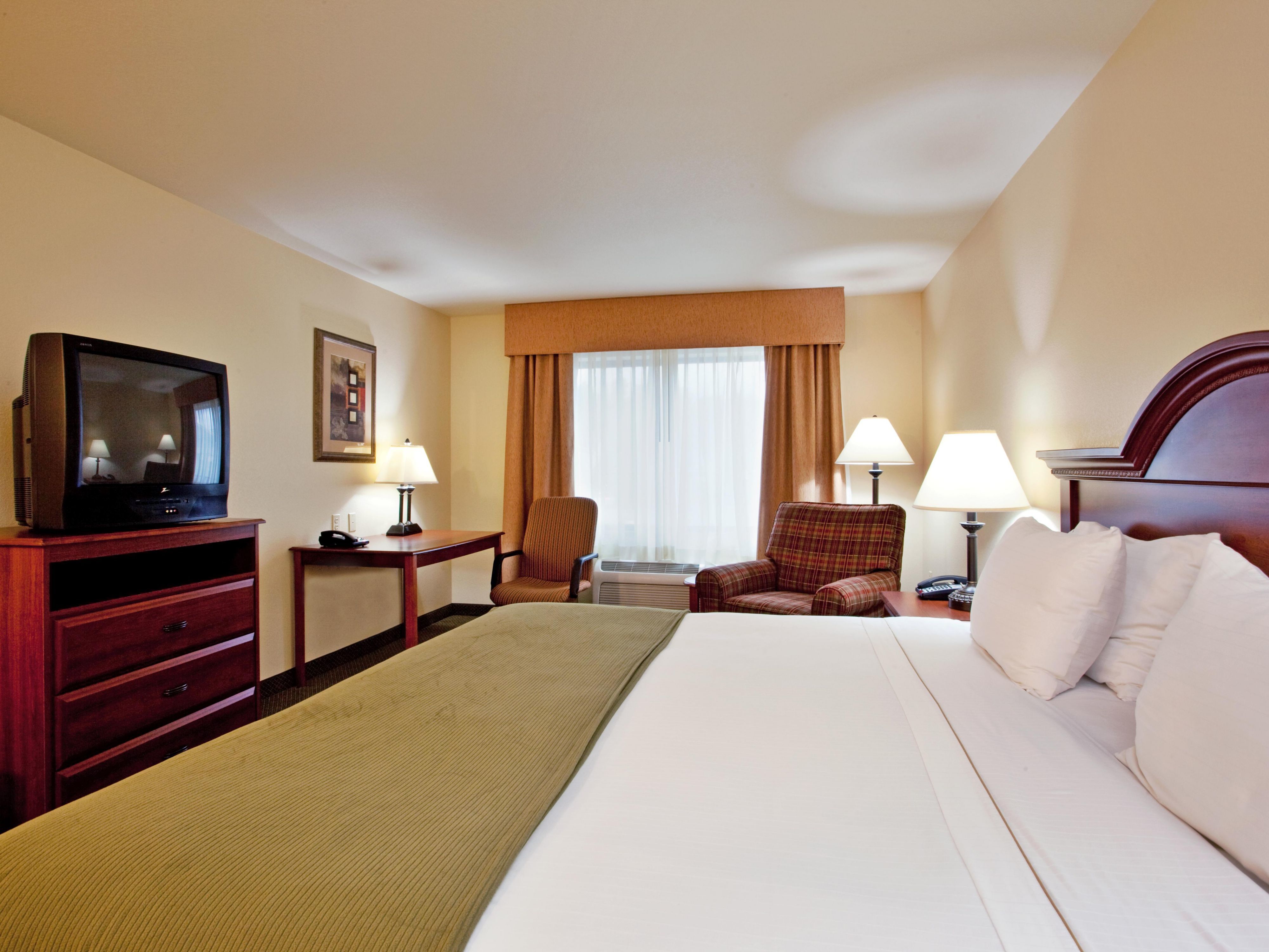 Holiday Inn Express Hotel & Suites Claypool Hill -Richlands Area, an Ihg Hotel