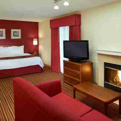 Residence Inn Chicago Deerfield Rooms
