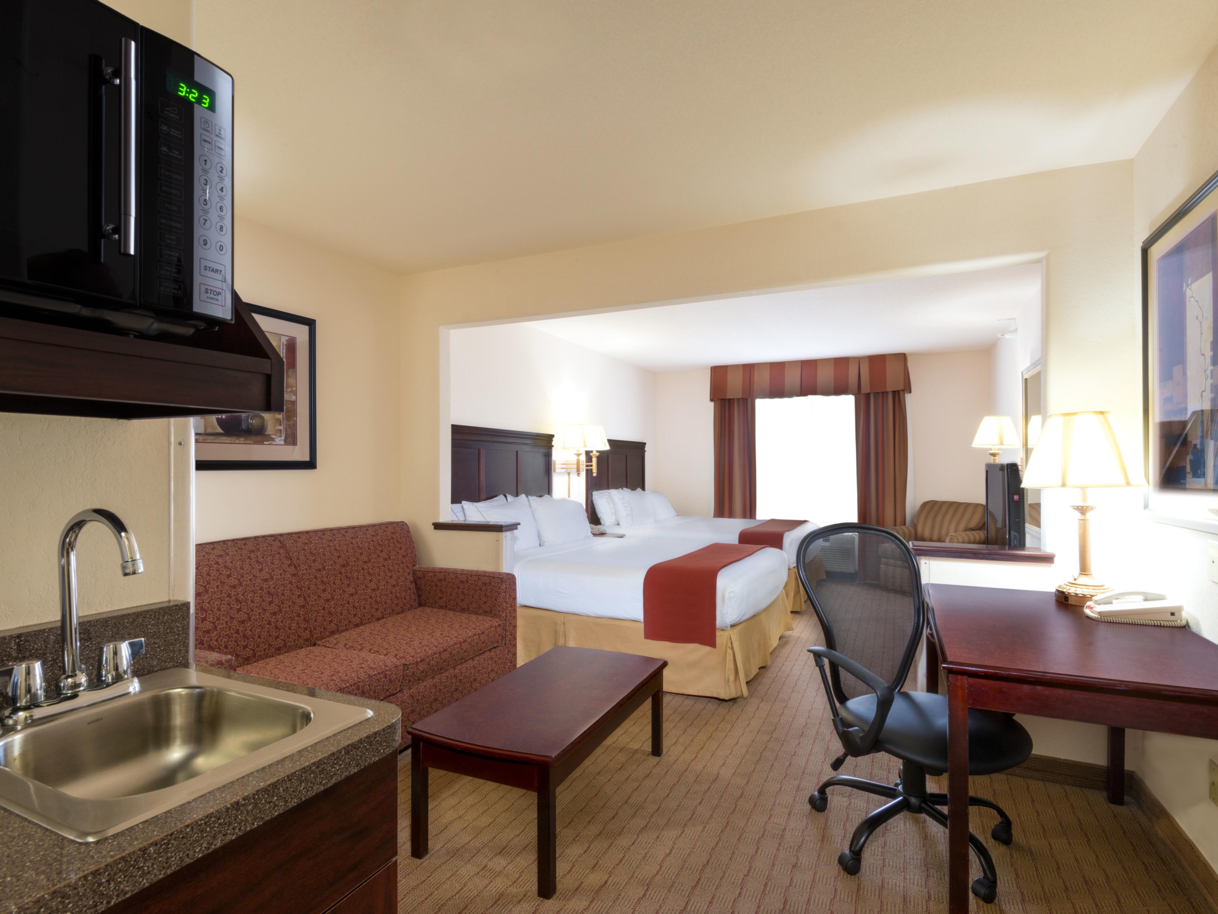 Holiday Inn Express Hotel & Suites Evanston, an Ihg Hotel