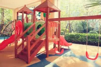 1000 Island Lake Greentown Resort Hotel - Family
