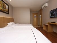速8酒店(成都温江海峡两岸产业园店) - 标准双床房