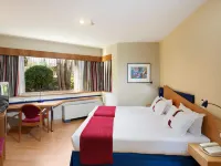 Ramada by Wyndham Madrid Tres Cantos Hotel di San Agustín del Guadalix