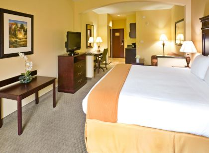 Holiday Inn Express & Suites Texarkana