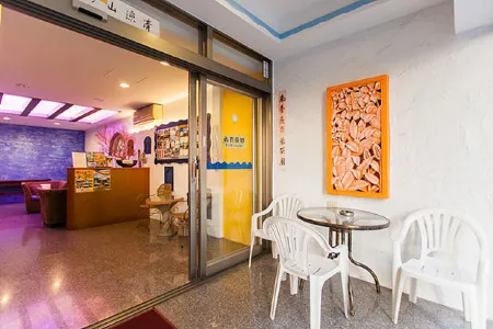 Na Hai Hostel Отели рядом с достопримечательностью «Sail Rock»