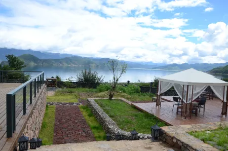 Lugu Lake Yishui Yunman Hotel