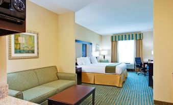 Holiday Inn Express & Suites Gulf Shores