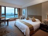 滨海欧堡利亚大酒店 - 高级大床房